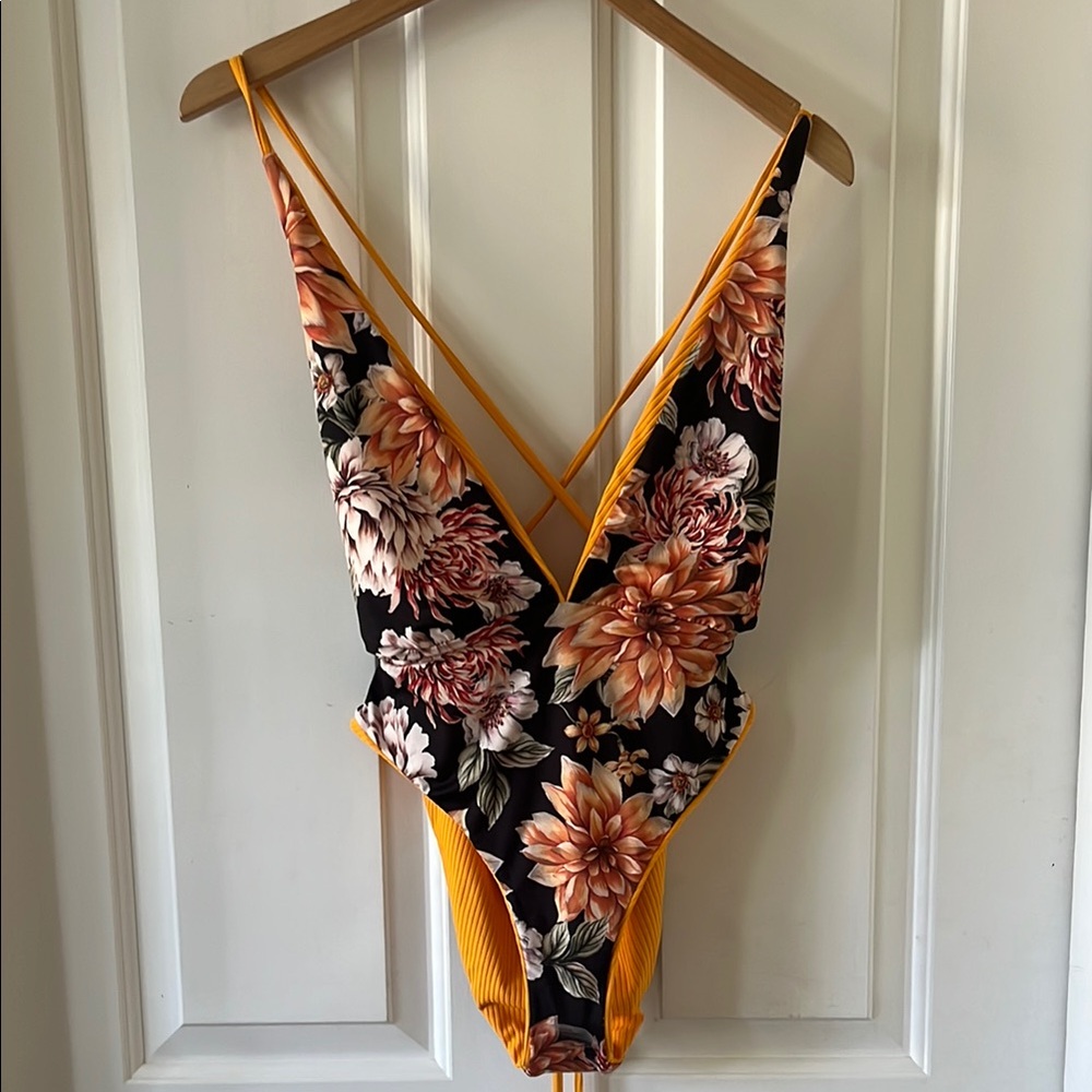 BNWOT Maaji Reversible Black Floral and Orange One Piece Swimsuit